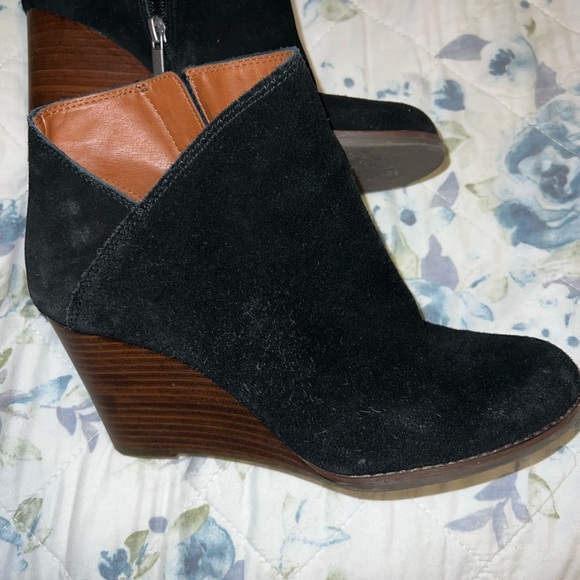 Booties - Picture 3 of 4